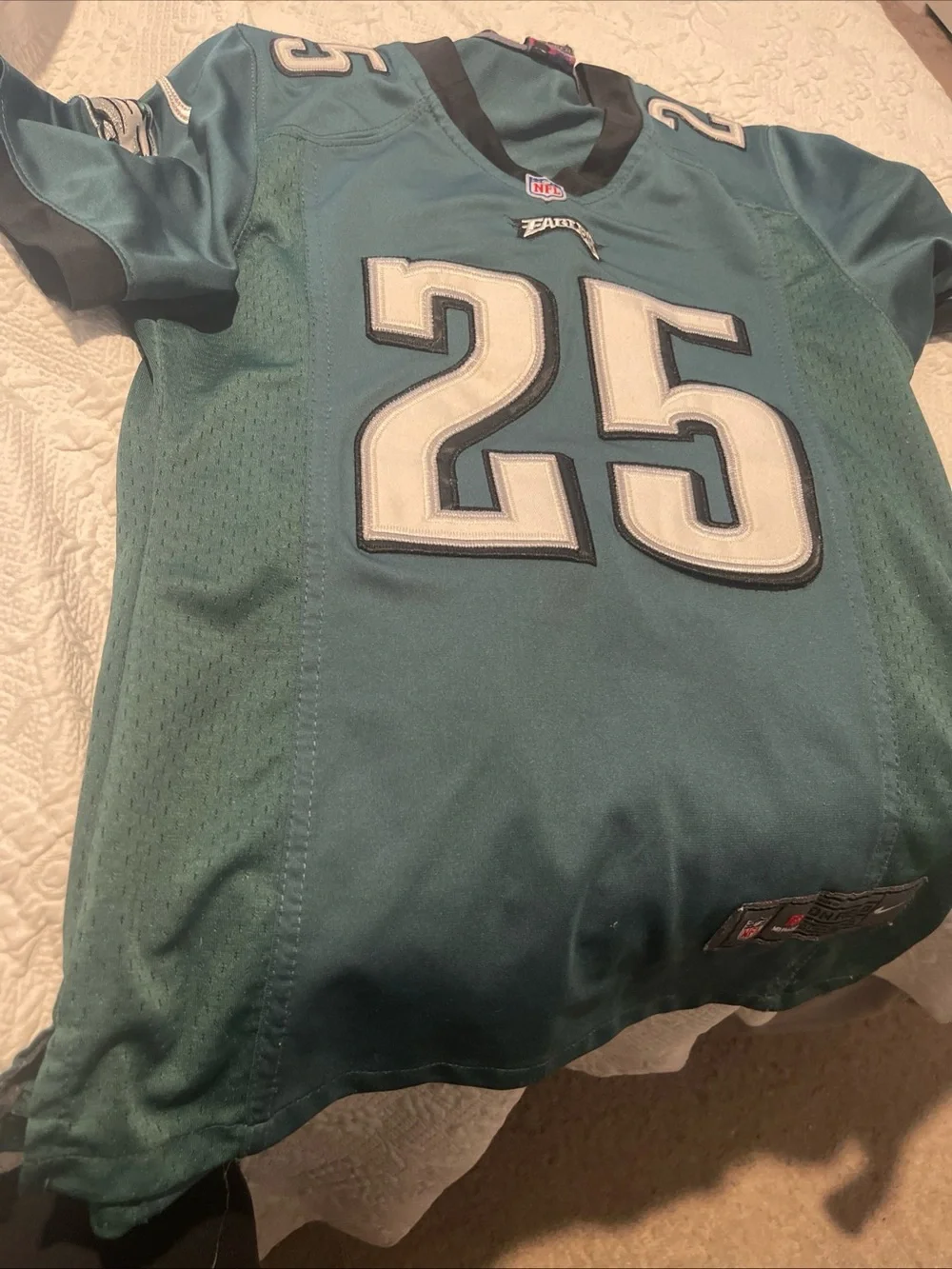 NFL Nike Youth Size M 25 McCoy short sleeve Jersey